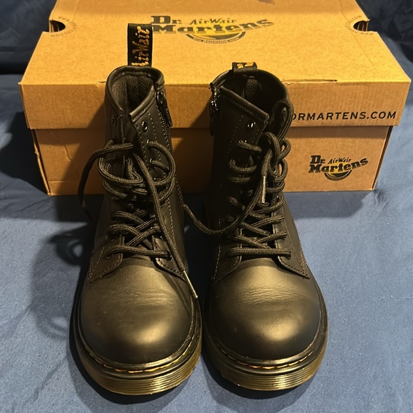 Dr. Martens- 1460 J, black, softy t, 3 girls QS - Picture 2 of 5